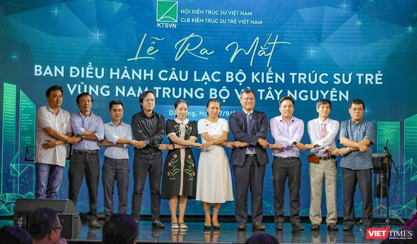 Ban Điều hành Câu lạc bộ Kiến trúc sư trẻ vùng Nam trung bộ và Tây nguyên