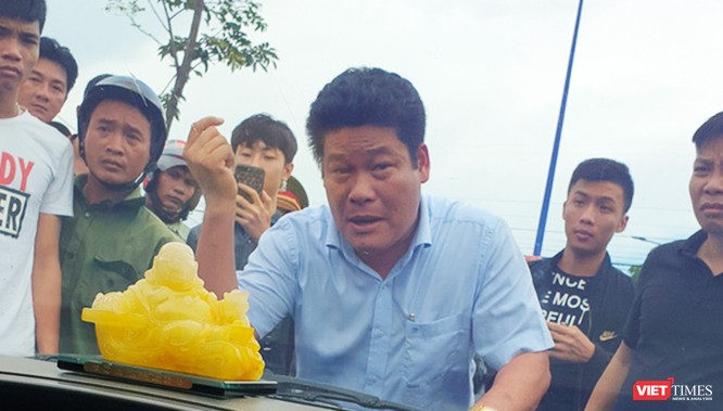 Ông Nguyễn Tấn Lương (36 tuổi, ngụ TP.Biên Hòa, tỉnh Đồng Nai) vừa bị khởi tố, bắt tạm giam để điều tra về hành vi Gây rối trật tự công cộng.