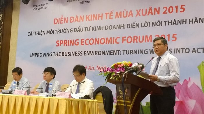 Diễn đàn Kinh tế mùa Xuân 2015 tập trung về cải thiện môi trường đầu tư kinh doanh: biến lời nói thành hành động. 