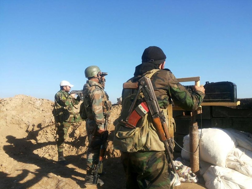 Binh sĩ Syria chiến đấu ở thành phố Deir Ezzor