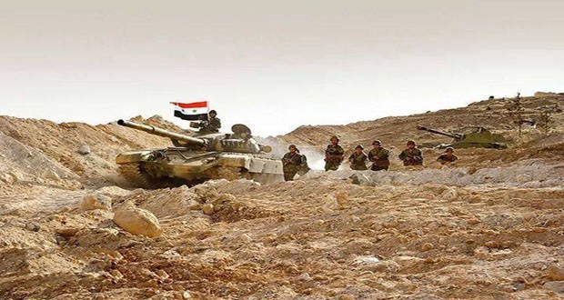 Xe tăng quân đội Syria trên chiến trường Deir Ezzor