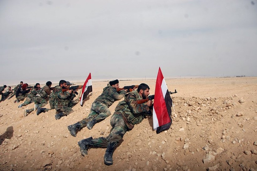 Quân đội Syria phòng ngự trên chiến trường Palmyra