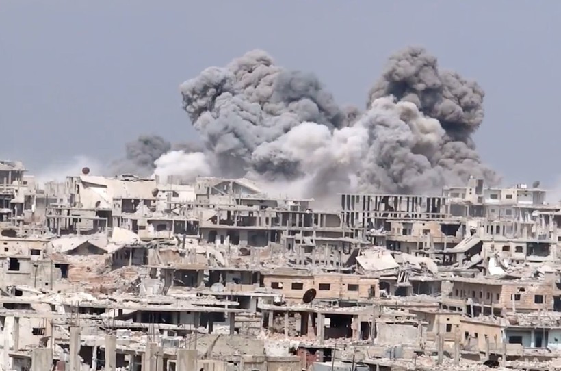 Không quân Nga - Syria không kích chiến tuyến của lực lượng phiến quân ở Daraa