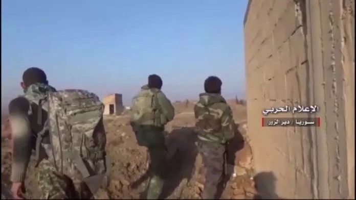 Binh sĩ quân đội Syria trên chiến trường Deir Ezzor