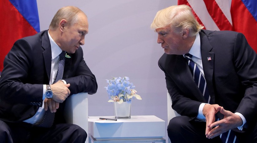 Cuộc gặp kéo dài hơn 2 giờ liên tiếp giữa tổng thống Mỹ Donald Trump và tổng thống Nga Vladimir Putin