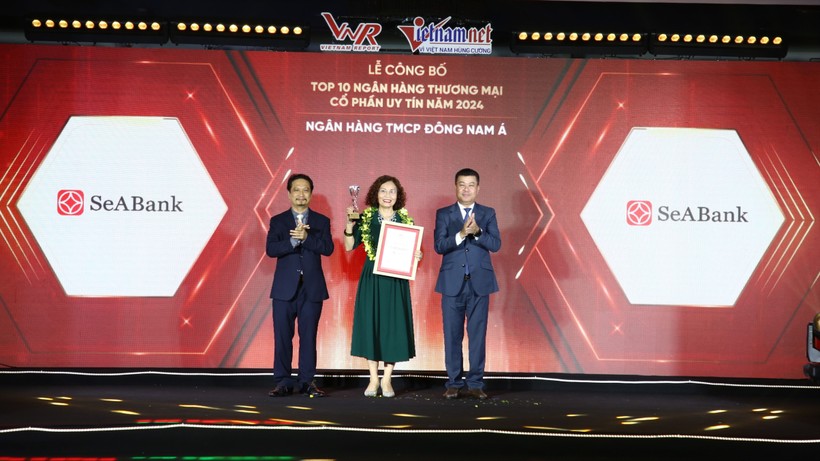 SeABank được vinh danh Top 50 công ty đại chúng uy tín và hiệu quả