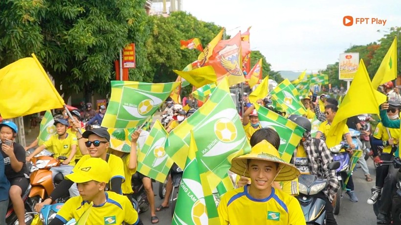 18h ngày 15/7/2022 trận derby xứ Nghệ trên sân Vinh sẽ là ngày hội bóng đá bên bờ sông Lam. Ảnh HT.