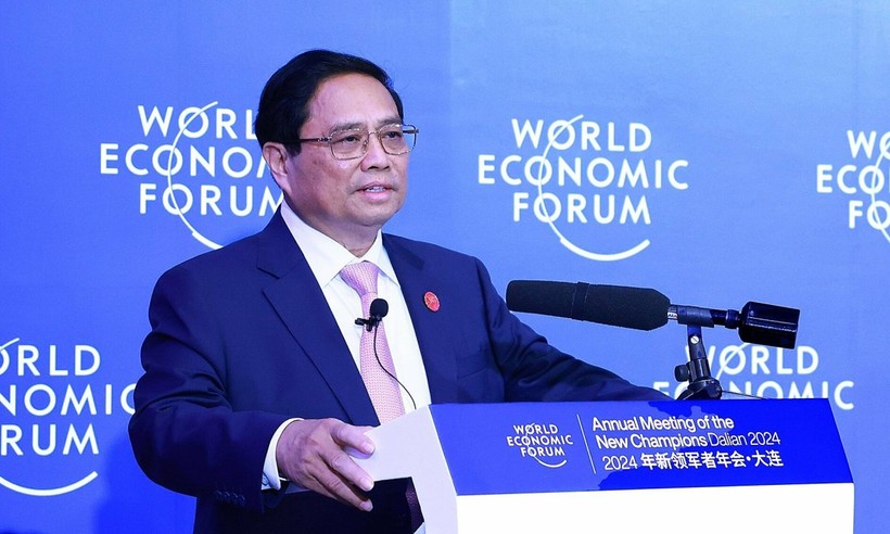 Thủ tướng Phạm Minh Chính phát biểu trước lãnh đạo các tập đoàn của WEF. Ảnh: Dương Giang/TTXVN