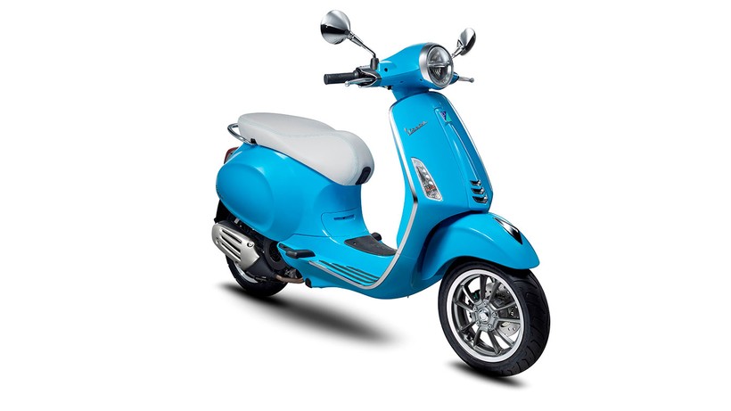 50 năm, nhưng Vespa Primavera luôn là chiếc xe tay ga mang tính biểu tượng với giới trẻ. 