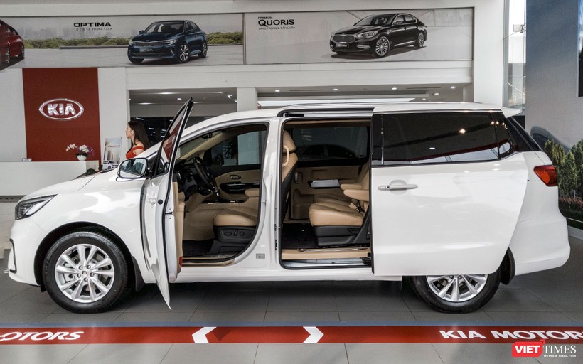 Cận cảnh mẫu Kia Sedona 2018 giá 1,129 tỷ đồng vừa ra mắt tại thị trường Việt Nam ảnh 6