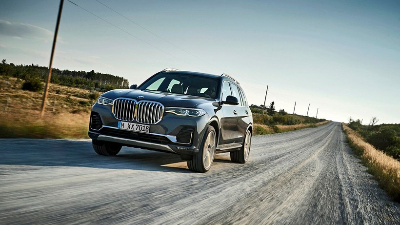 BMW X7 2019 bắt đầu được bán tại thị trường Mỹ vào tháng 3 năm sau với giá khởi điểm 73.900 USD.