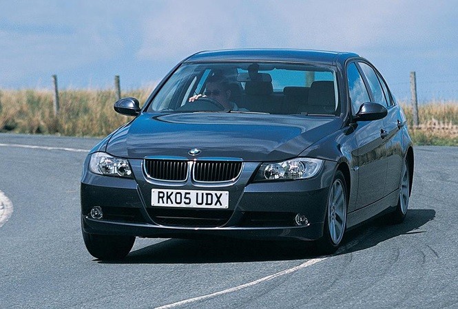 Thaco triệu hồi gần 900 xe BMW