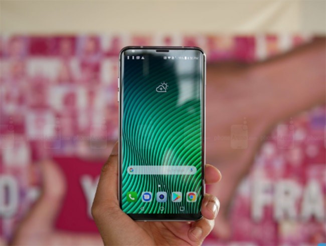 LG V30 (ảnh: Phone Arena)