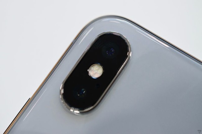 Camera của iPhone X là một cuộc cách mạng về chụp ảnh? (ảnh: The Verge)