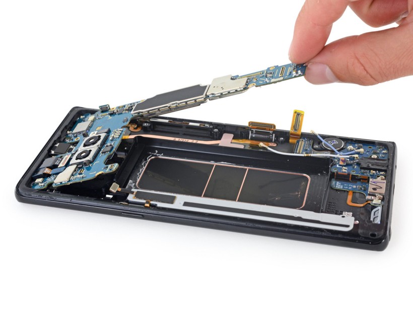 Không dễ tháo tung Galaxy Note 8 (ảnh: iFixit)