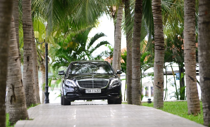 Mercedes S-Class 