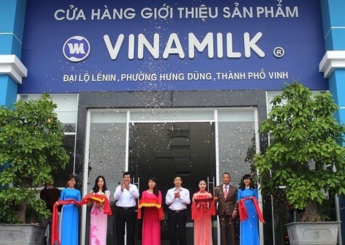 Nhà đông con, Vinamilk và Savico xin hoãn nộp BCTC 1 tháng