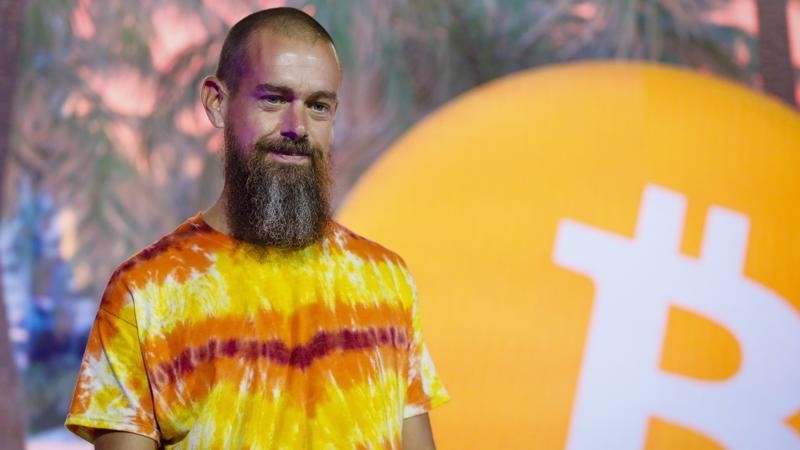 Jack Dorsey, đồng sáng lập và CEO của Twitter Inc. và Square Inc., phát biểu trong hội nghị Bitcoin 2021 ở Miami, Florida, Mỹ ngày 4/6/2021 - Ảnh: Getty Images