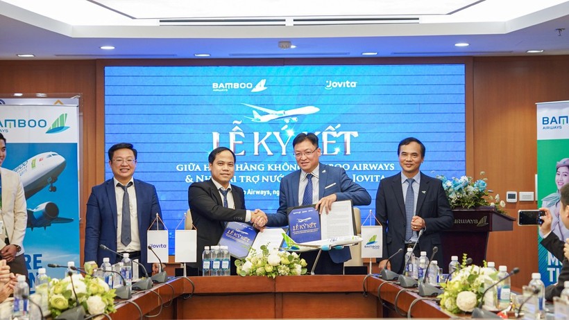 Jovita bắt tay Bamboo Airways đưa nước uống kiềm lên máy bay