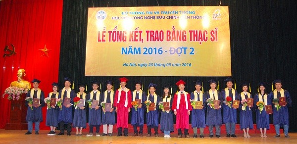 Học viện Công nghệ BCVT vừa tổ chức trao bằng Thạc sĩ đợt 1 vào ngày 23/9 vừa qua.