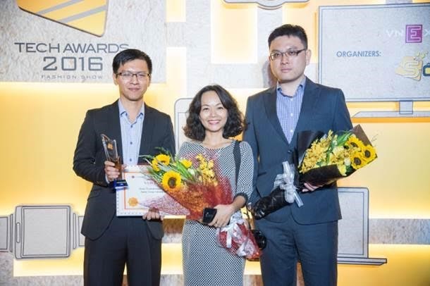 ASUS Transformer 3 Pro đã trở thành laptop 2-trong-1 Xuất Sắc Nhất năm 2016 tại Số hóa Tech Awards 2016.