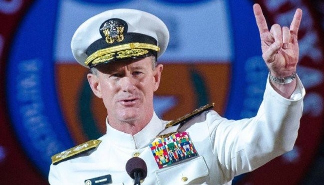 Đô đốc William H. McRaven. Ảnh: LinkedIn