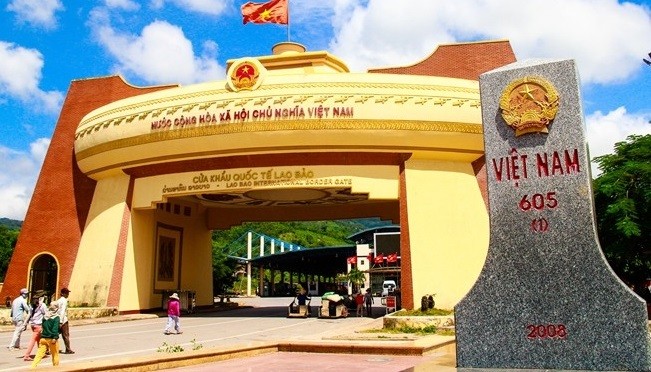 Cửa khẩu quốc tế Lao Bảo. Ảnh: quangtri.gov,vn