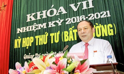 Ông Nguyễn Văn Hùng phát biểu tại lễ khai mạc kỳ họp thứ 4, HĐND tỉnh khóa VII khi đương nhiệm Bí thư Tỉnh ủy, Chủ tịch HĐND tỉnh. Ảnh: quangtri.gov.vn