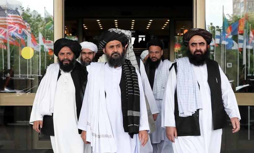 Phái đoàn của Taliban sau một cuộc đàm phán với giới chức Afghanistan ở Moscow, Nga ngày 30/5/2019 (Ảnh: Reuters)