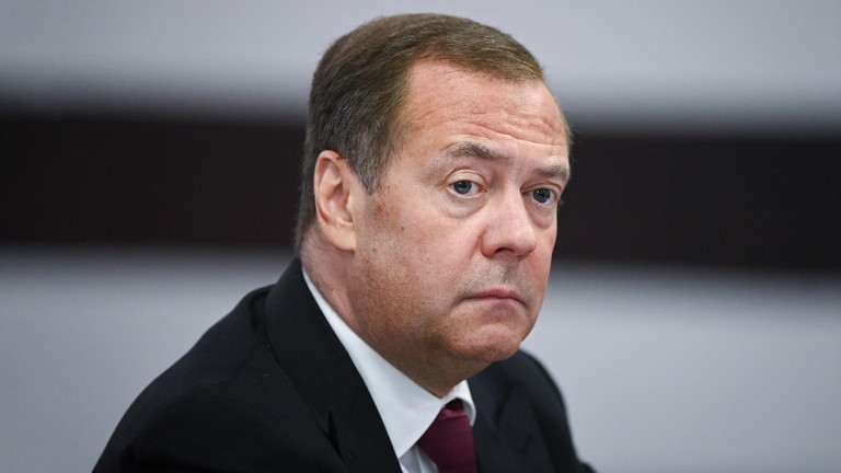 Phó Chủ tịch Hội đồng an ninh Nga Dmitry Medvedev (Ảnh: Sputnik)