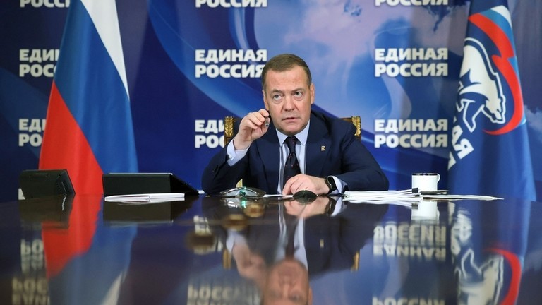 Cựu Tổng thống Nga Dmitry Medvedev (Ảnh: Sputnik)