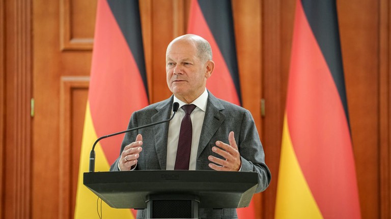 Thủ tướng Đức Olaf Scholz phát biểu tại Chisinau, Moldova ngày 21/8 (Ảnh: Getty)