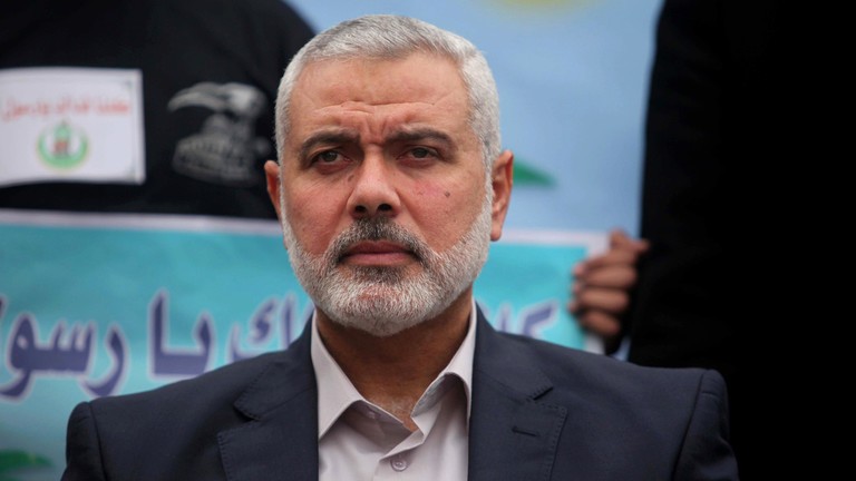 Lãnh đạo chính trị Hamas Ismail Haniyeh tham dự một cuộc duyệt binh ở Gaza. Ảnh: Getty.