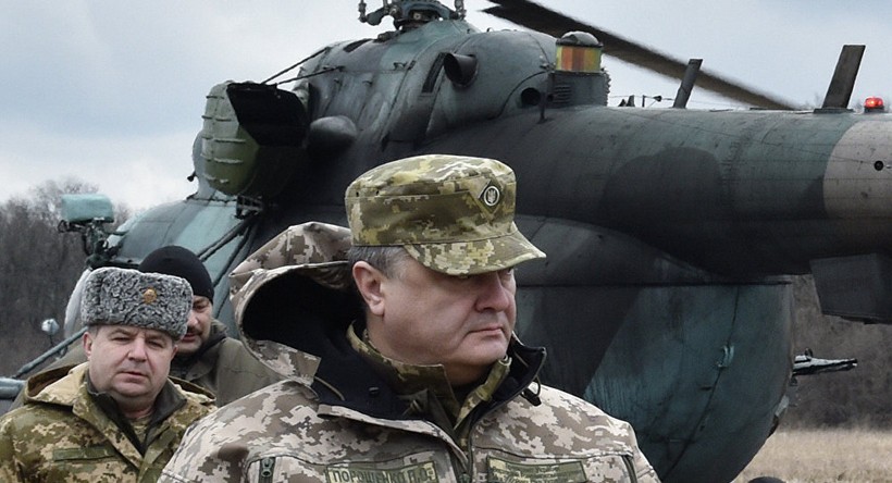 Tổng thống Ucraine Poroshenko đe dọa không kích Nga