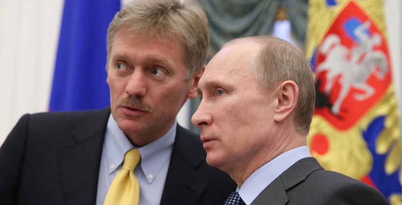 Người phát ngôn Điện Kremlin Dmitry Peskov và Tổng thống Putin (ảnh minh họa)