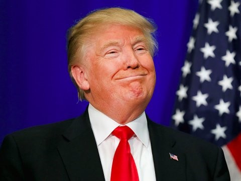 Donald Trump bất ngờ vươn lên nhẹ so với bà Hillary Clinton