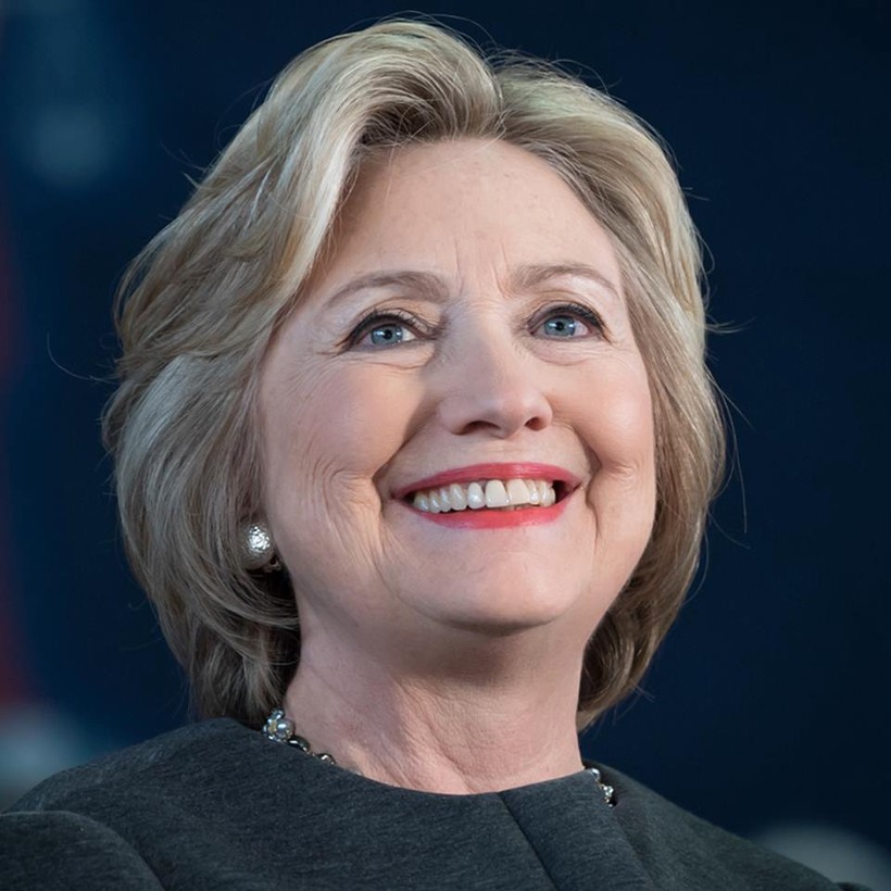 Bà Hillary Clinton.