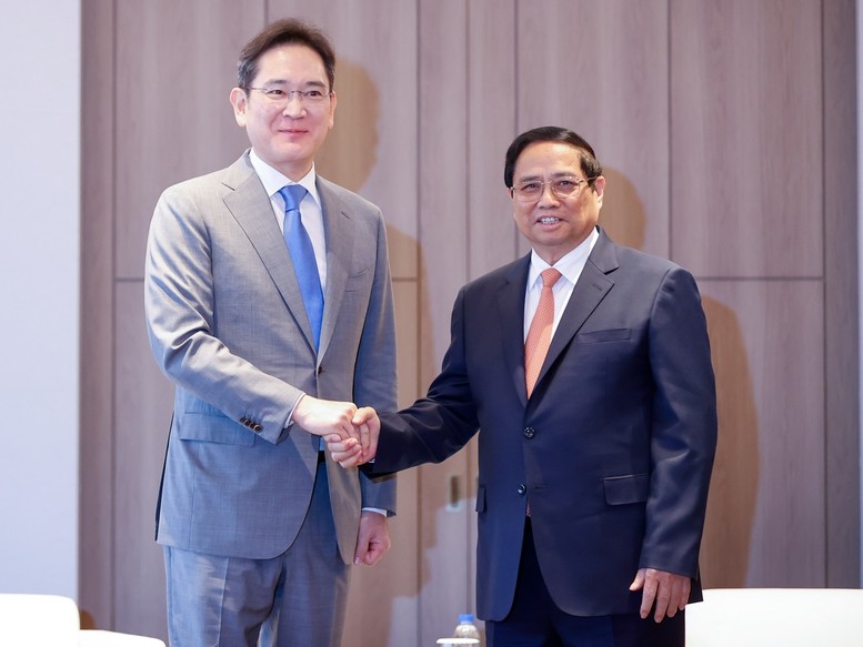 Thủ tướng Phạm Minh Chính tiếp ông Lee Jae Yong, Chủ tịch tập đoàn Samsung (Ảnh: VGP/Nhật Bắc)
