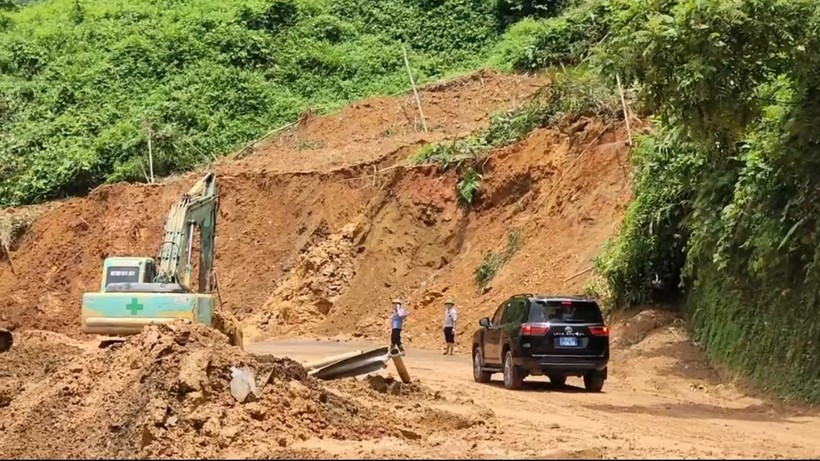 Đoạn qua vị trí sạt lở đã chính thức thông đường.