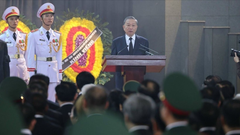 Đồng chí Tô Lâm, Ủy viên Bộ Chính trị, Chủ tịch nước Cộng hòa xã hội chủ nghĩa Việt Nam, Trưởng Ban Lễ tang đọc Lời điếu Tổng Bí thư Nguyễn Phú Trọng tại Lễ Truy điệu ngày 26/7/2024.