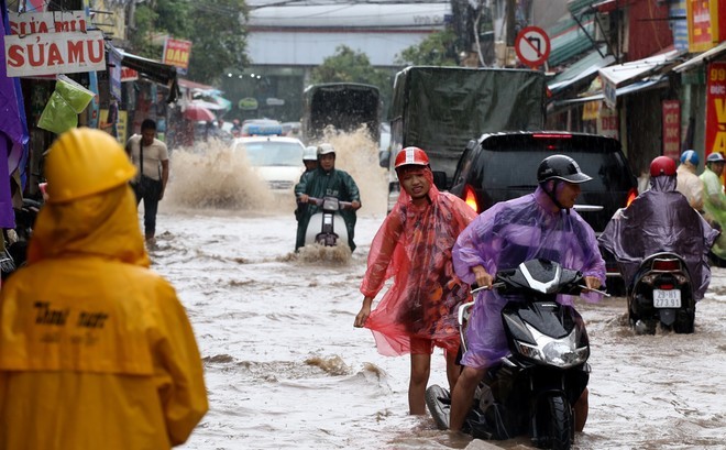 Bí thư Hà Nội giãi bày chuyện ngập úng của thủ đô