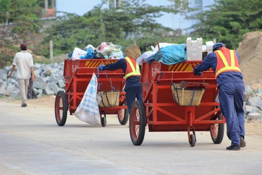 Công nhân Công ty CP đô thị Nha Trang