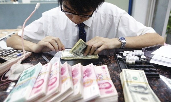 Trung Quốc đang rơi vào tình trạng 'chảy máu' tiền tệ