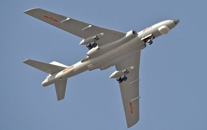 Máy bay ném bom H-6K của Trung Quốc, phiên bản của Tu-16 do Liên Xô chế tạo từ những năm 1950 - Ảnh: Wikipedia
