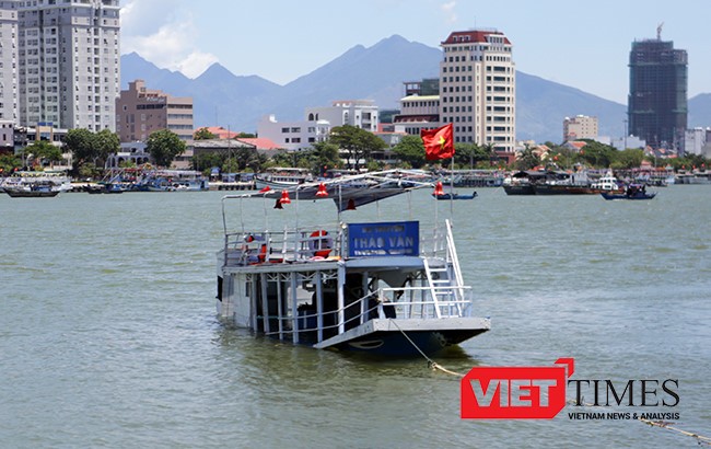 Vụ chìm tàu ở Đà Nẵng: 10 cán bộ không “canh” được Thảo Vân 2 “trộm khách“