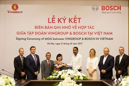 Lễ ký Biên bản ghi nhớ hợp tác với hãng Bosch. Ảnh: Vingroup