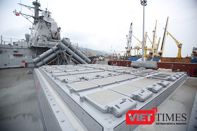 Đà Nẵng, USS John S.McCain, DDG 56, Hải quân Mỹ, hoa Kỳ, VietTimes