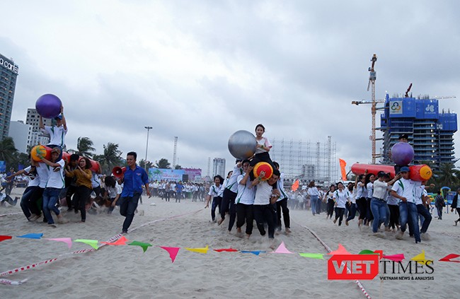 Nhiều hoạt động ý nghĩa với thông điệp sống văn minh nơi công cộng, trách nhiệm với cộng đồng và môi trường sống