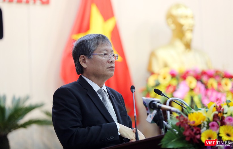 Ông Nguyễn Ngọc Tuấn, Phó Chủ tịch UBND TP Đà Nẵng trả lời chất vấn ý kiến đại biểu tại Kỳ họp thứ 6, HĐND TP khóa IX diễn ra sáng 7/12