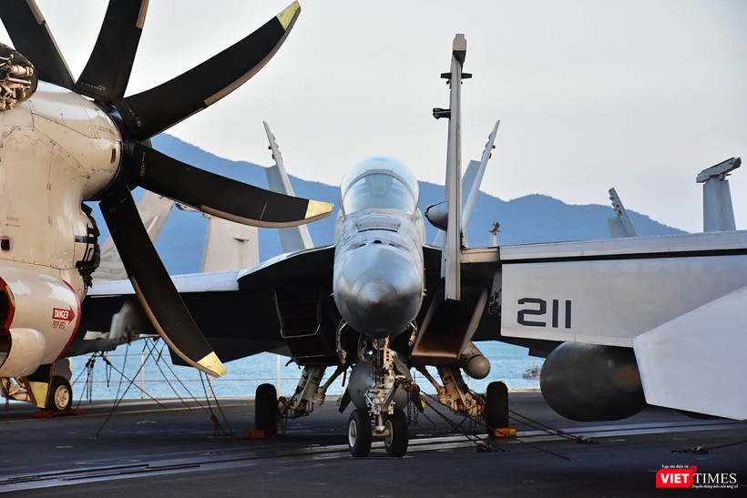 Toàn cảnh chuyến thăm lịch sử của đội tàu sân bay USS Carl Vinson ở Đà Nẵng ảnh 27